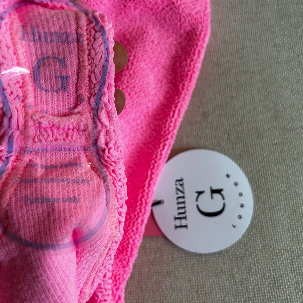 NWT 💖 Hunza G Squareneck bathing suit in bubblegum - Picture 9 of 16
